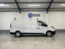 Renault Trafic 2.0 dCi ENERGY 30 Business+ Panel Van 5dr Diesel Manual LWB Standard Roof Euro 6 (s/s) (120 ps) - U1598