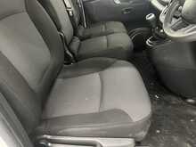 Renault Trafic 2.0 dCi ENERGY 30 Business+ Panel Van 5dr Diesel Manual LWB Standard Roof Euro 6 (s/s) (120 ps) - U1598