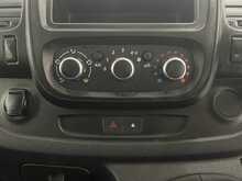 Renault Trafic 2.0 dCi ENERGY 30 Business+ Panel Van 5dr Diesel Manual LWB Standard Roof Euro 6 (s/s) (120 ps) - U1598