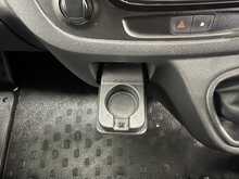 Renault Trafic 2.0 dCi ENERGY 30 Business+ Panel Van 5dr Diesel Manual LWB Standard Roof Euro 6 (s/s) (120 ps) - U1598
