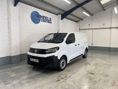 Vauxhall Vivaro 2.3 CDTi 3500 Panel Van 5dr Diesel Manual FWD L1 H1 Euro 6 (110 ps)