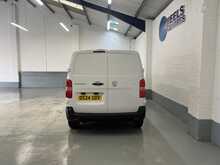 Vauxhall Vivaro 1.5 Turbo D Prime Panel Van 6dr Diesel Manual SWB Euro 6 (s/s) (120 ps) - U1601