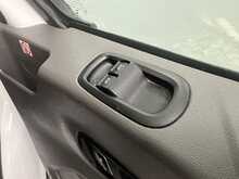 Ford Transit 350 EcoBlue Leader 2.0 2dr Luton Manual Diesel - U1602