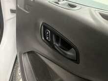 Ford Transit 350 EcoBlue Leader 2.0 2dr Luton Manual Diesel - U1602