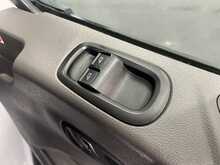 Ford Transit 2.0 460 EcoBlue Leader Minibus Double Cab 5dr Diesel Auto RWD L4 H3 Euro 6 (s/s) (17 Seat, DRW) (170 - U1603