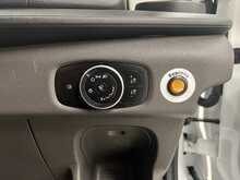Ford Transit Ford Transit 350 EcoBlue Leader 2.0 2dr L4 Dropside Manual - U1606