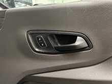 Ford Transit 350 EcoBlue Leader 2.0 2dr Luton Manual Diesel - U1610