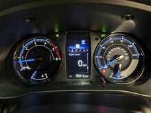 Toyota Hilux 2.8 D-4D Invincible X Pickup Double Cab 4dr Diesel Auto 4WD Euro 6 (s/s) (204 ps) - U1615