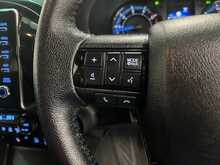 Toyota Hilux 2.8 D-4D Invincible X Pickup Double Cab 4dr Diesel Auto 4WD Euro 6 (s/s) (204 ps) - U1615