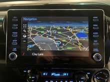 Toyota Hilux 2.8 D-4D Invincible X Pickup Double Cab 4dr Diesel Auto 4WD Euro 6 (s/s) (204 ps) - U1615