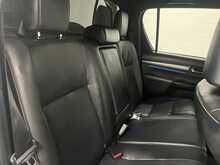 Toyota Hilux 2.8 D-4D Invincible X Pickup Double Cab 4dr Diesel Auto 4WD Euro 6 (s/s) (204 ps) - U1615