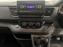 Renault Trafic 2.0 dCi Blue SL28 Business Panel Van 5dr Diesel Manual L1 H1 Euro 6 (s/s) (130 ps) - U1648