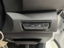 Renault Trafic 2.0 dCi Blue SL28 Business Panel Van 5dr Diesel Manual L1 H1 Euro 6 (s/s) (130 ps) - U1648