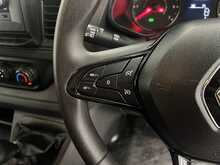 Renault Trafic 2.0 dCi Blue SL28 Business Panel Van 5dr Diesel Manual L1 H1 Euro 6 (s/s) (130 ps) - U1648