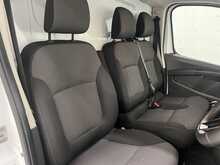 Renault Trafic 2.0 dCi Blue SL28 Business Panel Van 5dr Diesel Manual L1 H1 Euro 6 (s/s) (130 ps) - U1649