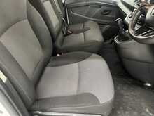 Renault Trafic 2.0 dCi Blue SL28 Business Panel Van 5dr Diesel Manual L1 H1 Euro 6 (s/s) (130 ps) - U1649