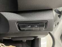 Renault Trafic 2.0 dCi Blue SL28 Business Panel Van 5dr Diesel Manual L1 H1 Euro 6 (s/s) (130 ps) - U1649
