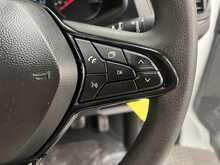 Renault Trafic 2.0 dCi Blue SL28 Business Panel Van 5dr Diesel Manual L1 H1 Euro 6 (s/s) (130 ps) - U1650