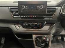 Renault Trafic 2.0 dCi Blue SL28 Business Panel Van 5dr Diesel Manual L1 H1 Euro 6 (s/s) (130 ps) - U1650