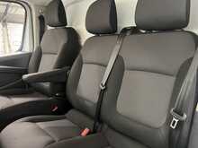Renault Trafic 2.0 dCi Blue SL28 Business Panel Van 5dr Diesel Manual L1 H1 Euro 6 (s/s) (130 ps) - U1650
