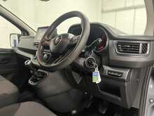 Renault Trafic 2.0 dCi Blue LL30 Advance Panel Van 5dr Diesel Manual L2 H1 Euro 6 (s/s) (130 ps) - U1668