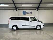 Ford Transit Custom 2.0 320 EcoBlue Trend Kombi Double Cab 5dr Diesel Auto L2 H1 Euro 6 (s/s) (130 ps) 2.0 5dr Minibus - U1670