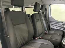 Ford Transit Custom 2.0 320 EcoBlue Trend Kombi Double Cab 5dr Diesel Auto L2 H1 Euro 6 (s/s) (130 ps) 2.0 5dr Minibus - U1670