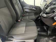 Ford Transit Custom 2.0 320 EcoBlue Trend Kombi Double Cab 5dr Diesel Auto L2 H1 Euro 6 (s/s) (130 ps) 2.0 5dr Minibus - U1670