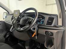 Ford Transit Custom 2.0 320 EcoBlue Trend Kombi Double Cab 5dr Diesel Auto L2 H1 Euro 6 (s/s) (130 ps) 2.0 5dr Minibus - U1670