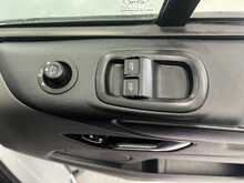 Ford Transit Custom 2.0 320 EcoBlue Trend Kombi Double Cab 5dr Diesel Auto L2 H1 Euro 6 (s/s) (130 ps) 2.0 5dr Minibus - U1670