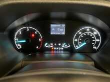 Ford Transit Custom 2.0 320 EcoBlue Trend Kombi Double Cab 5dr Diesel Auto L2 H1 Euro 6 (s/s) (130 ps) 2.0 5dr Minibus - U1670