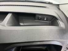 Ford Transit Custom 2.0 320 EcoBlue Trend Kombi Double Cab 5dr Diesel Auto L2 H1 Euro 6 (s/s) (130 ps) 2.0 5dr Minibus - U1670