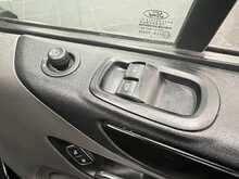 Ford Transit Custom 2.0 300 EcoBlue Limited Panel Van 5dr Diesel Manual L2 H1 Euro 6 (s/s) (130 ps) - U1673