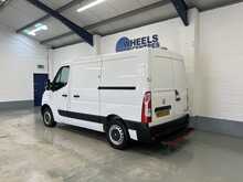 Vauxhall Movano 2.3 CDTi 3500 Panel Van 5dr Diesel Manual FWD L1 H1 Euro 6 (110 ps) - U1674
