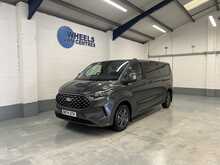 Ford Tourneo Custom 2.0 320 EcoBlue Titanium Luxe Minibus Double Cab 5dr Diesel Auto L2 Euro 6 (s/s) (136 ps) - U1677