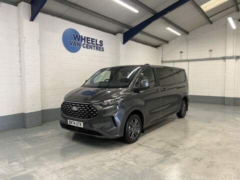Ford Tourneo Custom 2.0 460 EcoBlue Limited Minibus Double Cab 5dr Diesel Auto RWD L4 H3 Euro 6 (s/s) (17 Seat, DRW) (165 ps)