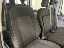 Ford Tourneo Custom 2.0 320 EcoBlue Zetec Minibus Double Cab 5dr Diesel Manual L2 Euro 6 (s/s) (136 ps) - U1710