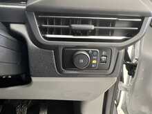 Ford Tourneo Custom 2.0 320 EcoBlue Zetec Minibus Double Cab 5dr Diesel Manual L2 Euro 6 (s/s) (136 ps) - U1710