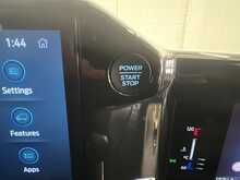 Ford Tourneo Custom 2.0 320 EcoBlue Zetec Minibus Double Cab 5dr Diesel Manual L2 Euro 6 (s/s) (136 ps) - U1710