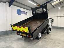 Isuzu Grafter Tipper AUTO N35.125Se 1.9 Tipper Automatic Diesel - U1722