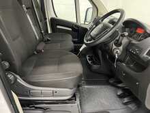 Citroen Relay 2.2 BlueHDi 35 Enterprise Edition Panel Van 5dr Diesel Manual L3 High Roof Euro 6 (s/s) (140 ps) - U1742