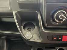 Citroen Relay 2.2 BlueHDi 35 Enterprise Edition Panel Van 5dr Diesel Manual L3 High Roof Euro 6 (s/s) (140 ps) - U1742