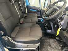 Peugeot Boxer BlueHDi 335 Built for Business 2.2 4dr Luton Manual Diesel - U1759