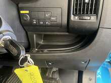 Peugeot Boxer BlueHDi 335 Built for Business 2.2 4dr Luton Manual Diesel - U1759