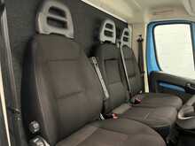 Peugeot Boxer BlueHDi 335 Built for Business 2.2 4dr Luton Manual Diesel - U1759