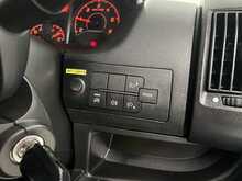 Peugeot Boxer BlueHDi 335 Built for Business 2.2 4dr Luton Manual Diesel - U1759