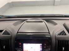 Peugeot Boxer BlueHDi 335 Built for Business 2.2 4dr Luton Manual Diesel - U1759