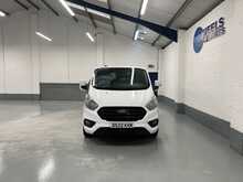 Ford Transit Custom 2.0 320 EcoBlue Trend Kombi Double Cab 5dr Diesel Manual L2 H1 Euro 6 (s/s) (130 ps) 2.0 5dr Minibus - U1764