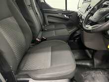 Ford Transit Custom 2.0 320 EcoBlue Trend Kombi Double Cab 5dr Diesel Manual L2 H1 Euro 6 (s/s) (130 ps) 2.0 5dr Minibus - U1764