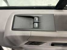 Volkswagen Crafter 2.0 TDI CR35 Commerce Panel Van 5dr Diesel Manual FWD MWB High Roof Euro 6 (s/s) (140 ps) - U1766